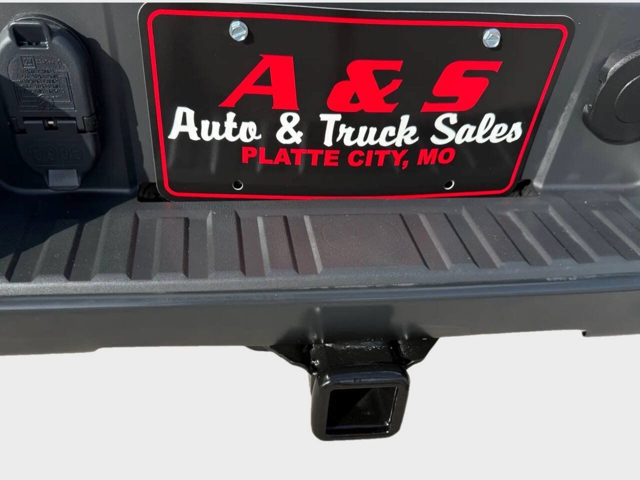 Used 2017 Chevrolet Silverado 1500 W/T AWD/4WD image 18