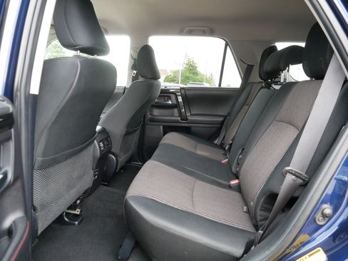 Used 2015 Toyota 4Runner Trail AWD/4WD image 36