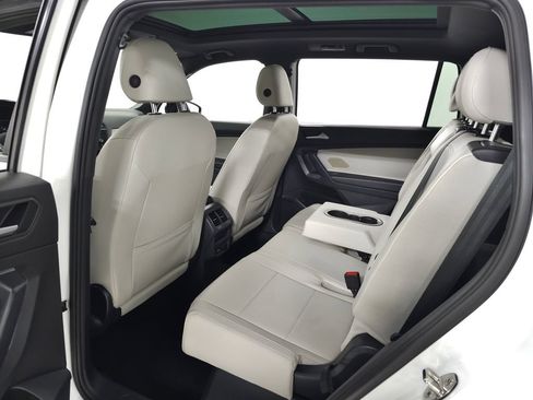 Used 2021 Volkswagen Tiguan SE R-Line FWD image 27