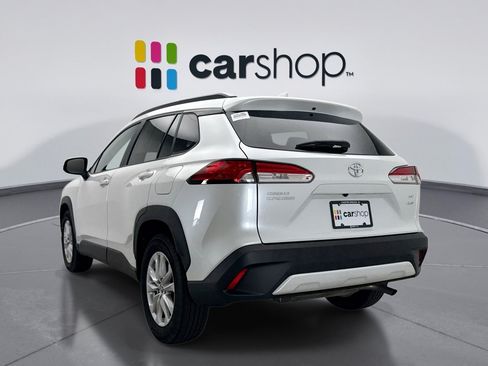 Used 2024 Toyota Corolla Cross LE AWD/4WD image 3
