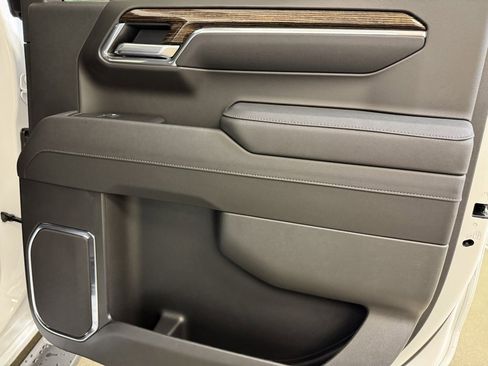 New 2026 GMC Sierra 1500 SLE image 26