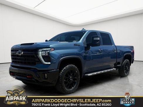 Used 2025 Chevrolet Silverado 2500 LTZ w/ Trail Boss Package AWD/4WD image 1