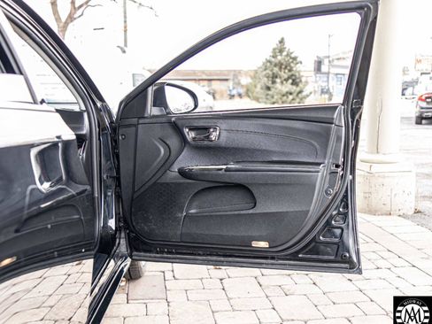 Used 2014 Toyota Avalon XLE Touring image 38