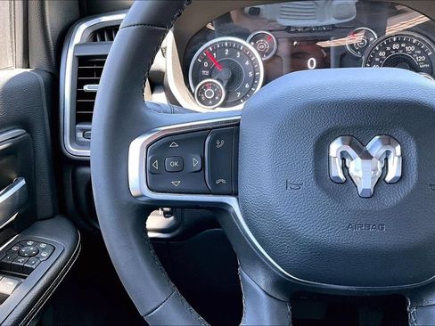 Used 2026 RAM 2500 Big Horn AWD/4WD image 6