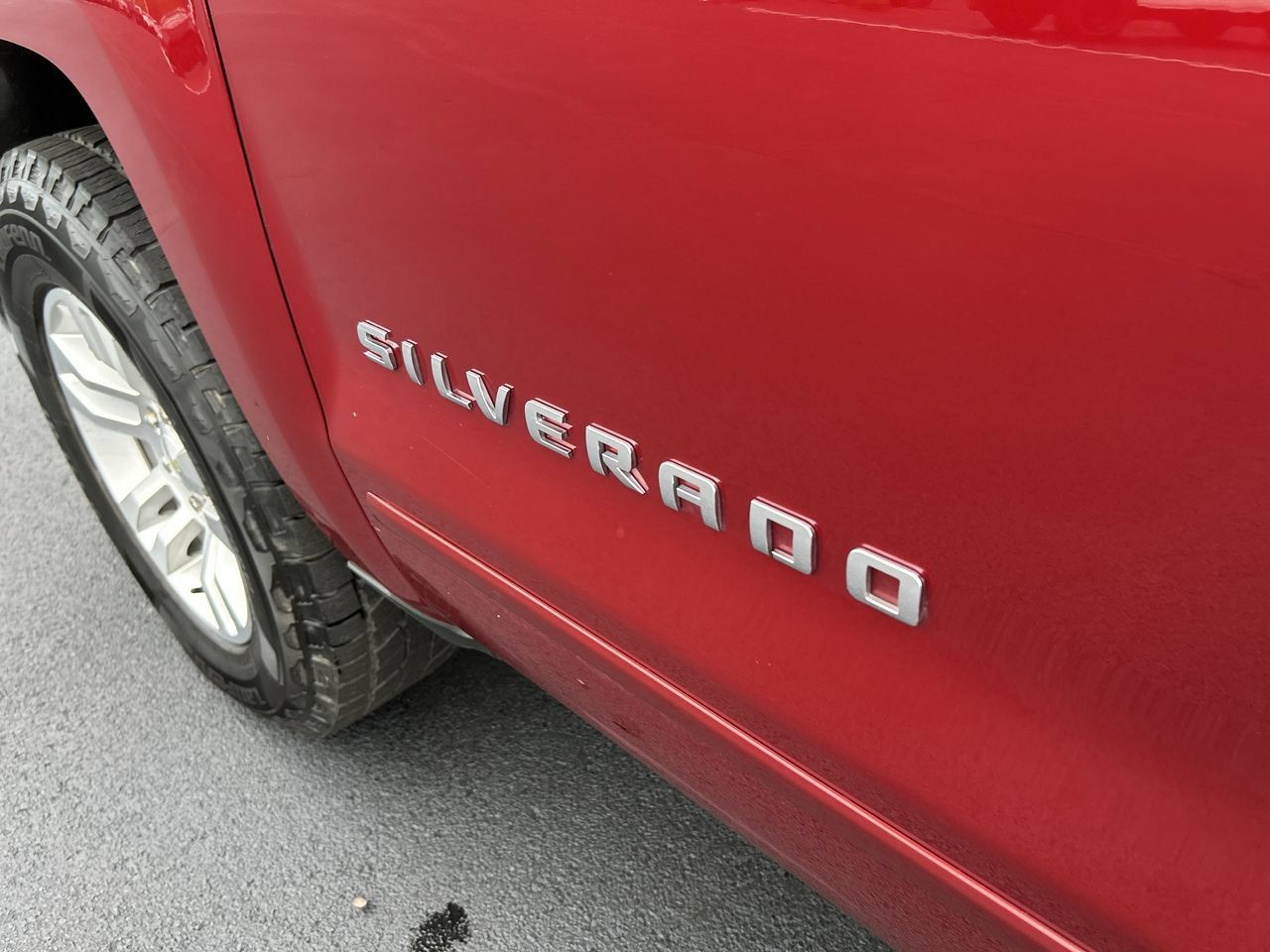 Used 2019 Chevrolet Silverado 1500 LT w/ All Star Edition AWD/4WD image 13