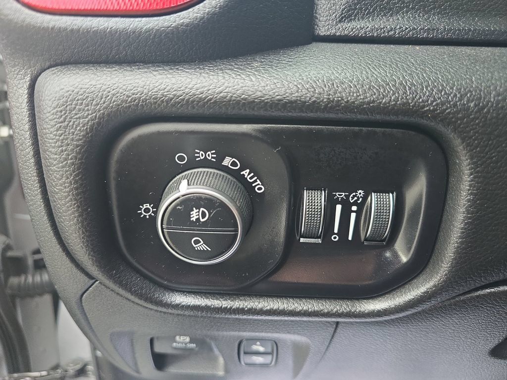 Used 2025 RAM 1500 Rebel w/ Rebel Level 1 Equipment Group AWD/4WD image 25