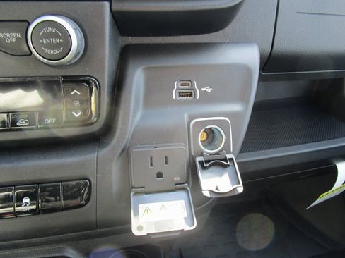 New 2024 RAM ProMaster 2500 w/ Power Group image 23