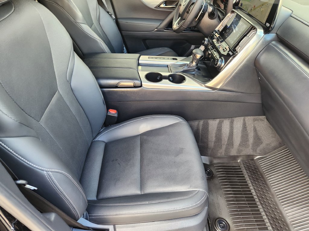 Certified 2024 Lexus LX 600 F Sport AWD/4WD image 14