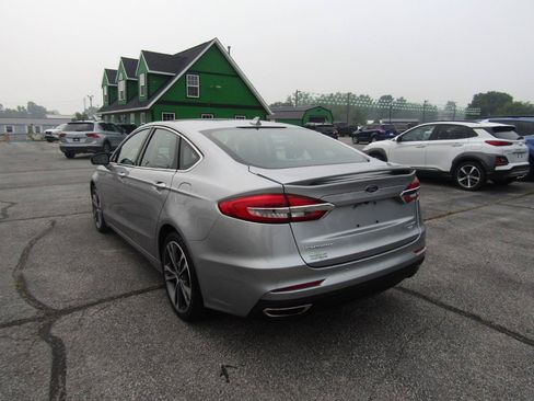 Used 2020 Ford Fusion Titanium AWD/4WD image 5