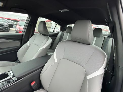 New 2026 Toyota Camry SE FWD image 22
