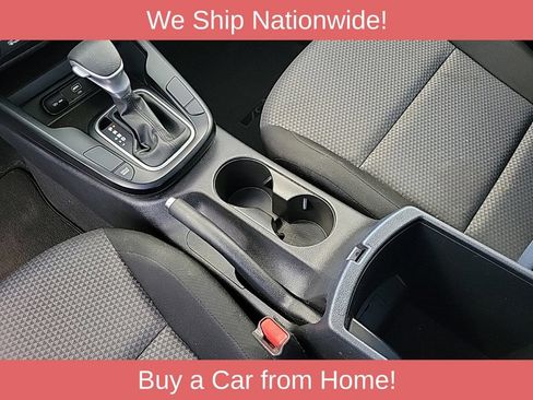Used 2025 Kia Soul LX w/ LX Technology Package FWD image 9