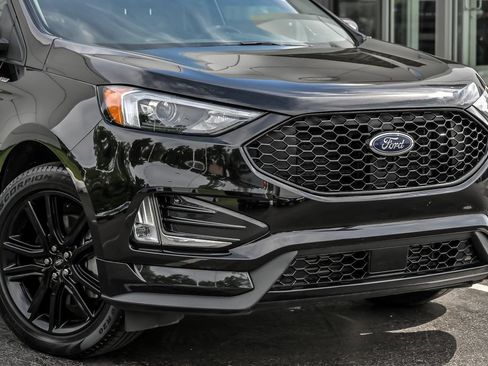 Certified 2023 Ford Edge ST-Line w/ Class II Trailer Tow Package AWD/4WD image 2