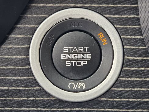 Used 2021 RAM 1500 Limited AWD/4WD image 18