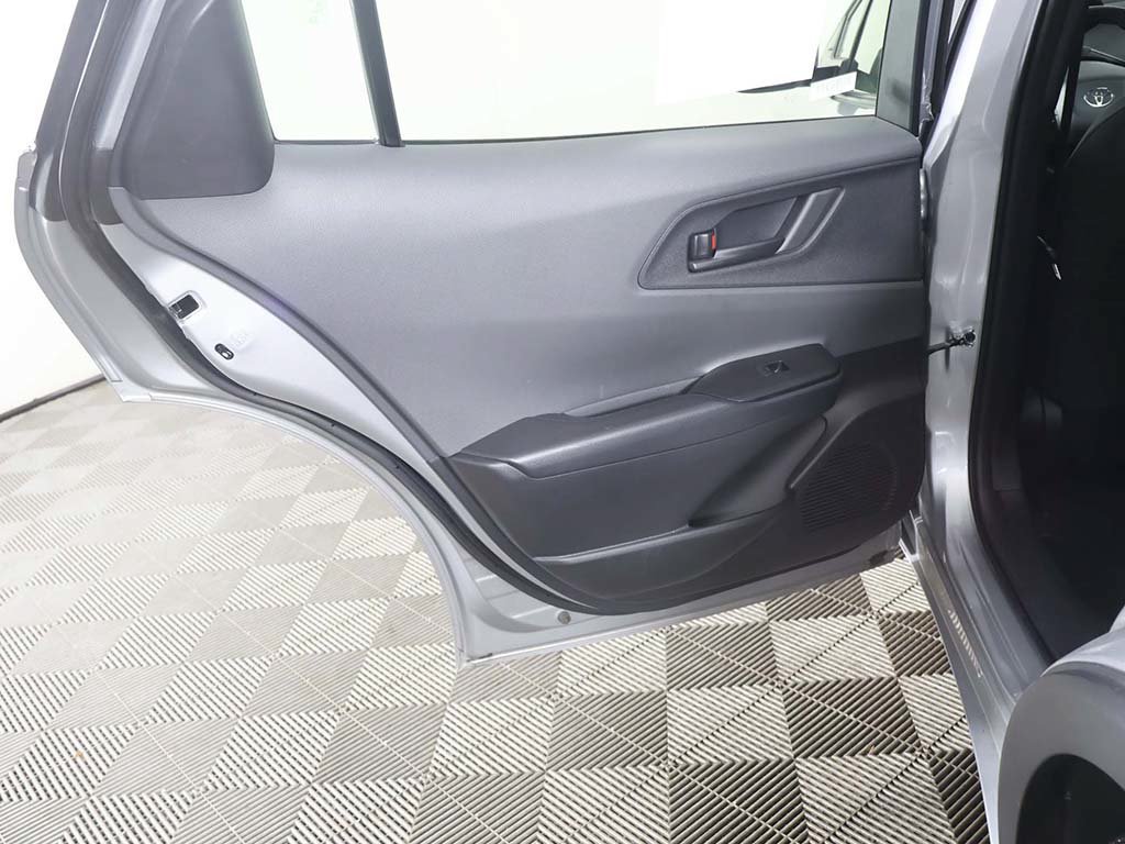 Used 2025 Toyota Prius LE FWD image 23
