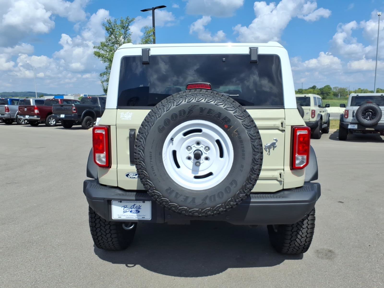 New 2026 Ford Bronco Heritage Edition AWD/4WD image 4
