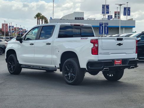 Used 2026 Chevrolet Silverado 1500 LT Trail Boss w/ LT Trail Boss Premium Package AWD/4WD image 2