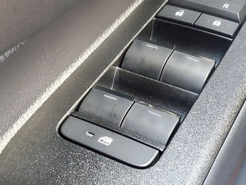 Certified 2025 Toyota 4Runner TRD Off-Road Premium image 34