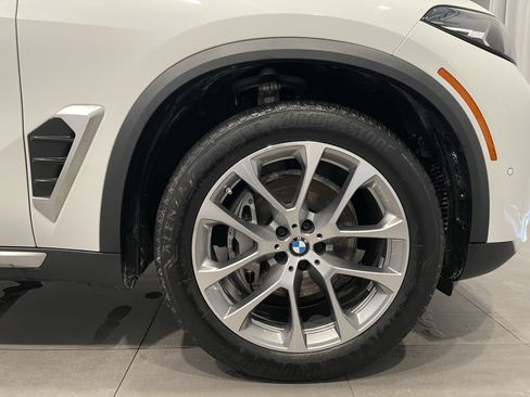Used 2024 BMW X5 xDrive40i AWD/4WD image 10