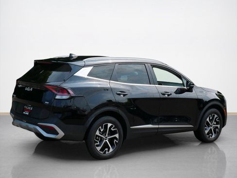 Used 2024 Kia Sportage EX AWD/4WD image 3