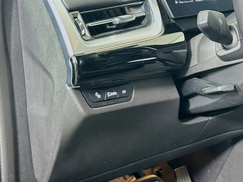 Used 2025 BMW X1 xDrive28i image 17