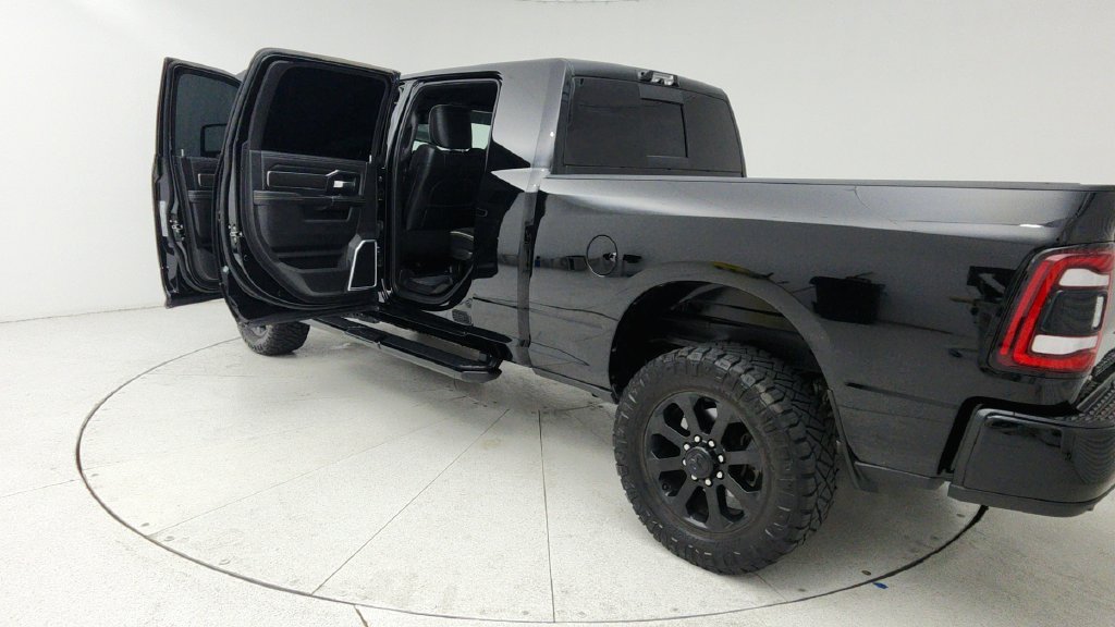 Used 2024 RAM 2500 Laramie w/ Night Edition AWD/4WD image 11