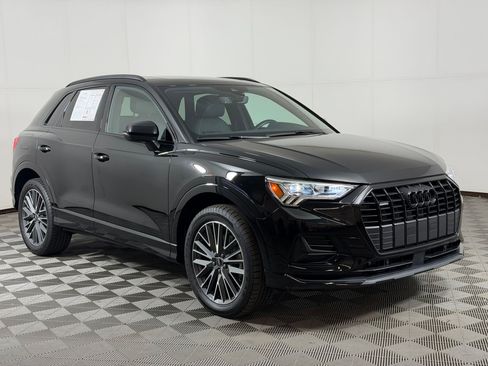 Used 2024 Audi Q3 2.0T Premium w/ Convenience Package AWD/4WD image 7