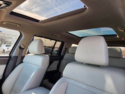 Used 2024 Hyundai Santa Fe Limited image 12