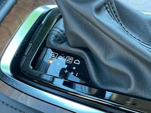 Certified 2024 Nissan Armada SL w/ Captain's Chairs Package image 25