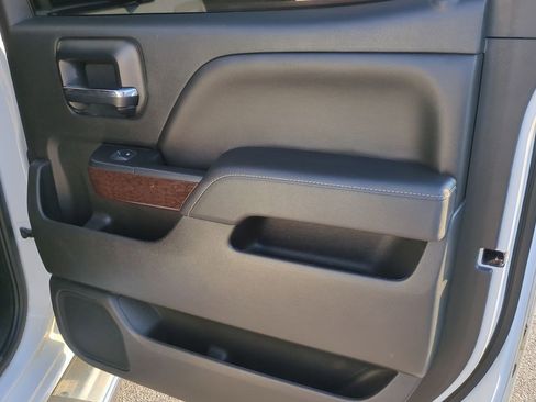 Used 2014 GMC Sierra 1500 SLE w/ SLE Value Package AWD/4WD image 31