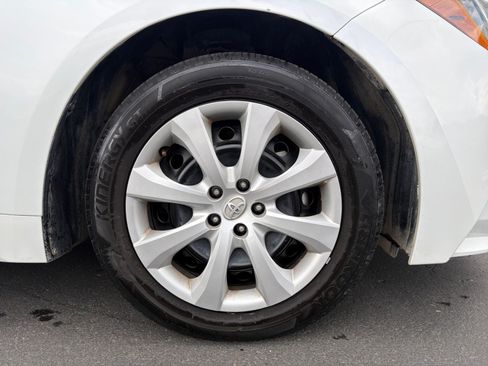 Certified 2025 Toyota Corolla LE FWD image 30