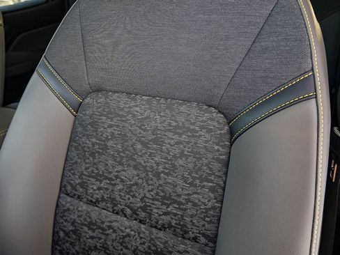 Used 2024 Chevrolet Colorado ZR2 image 28