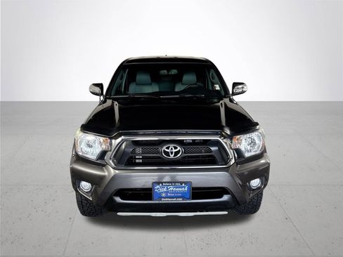 Used 2014 Toyota Tacoma Limited w/ Limited Package image 3