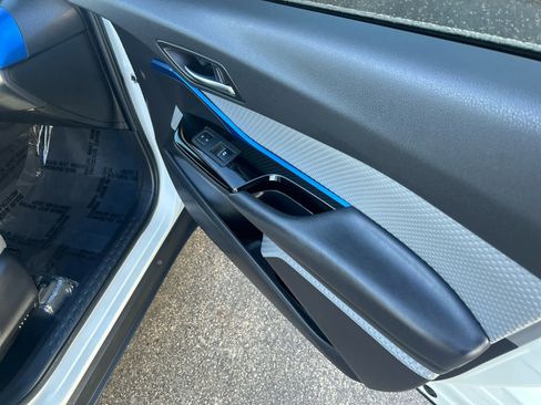 Used 2019 Toyota C-HR XLE image 25