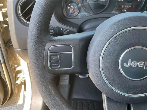 Used 2016 Jeep Patriot Sport w/ Power Value Group FWD image 11
