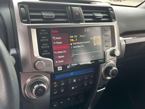 Used 2021 Toyota 4Runner Limited AWD/4WD image 33