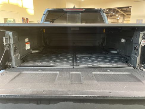 Used 2025 Honda Ridgeline Black Edition image 9