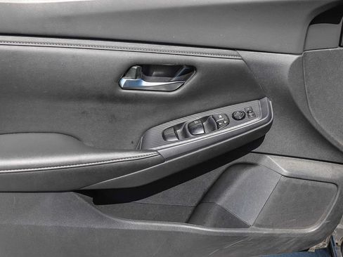 Used 2022 Nissan Sentra SV w/ Trunk Package FWD image 15
