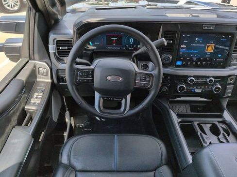 Certified 2025 Ford F250 Platinum w/ Tremor Off-Road Package AWD/4WD image 16