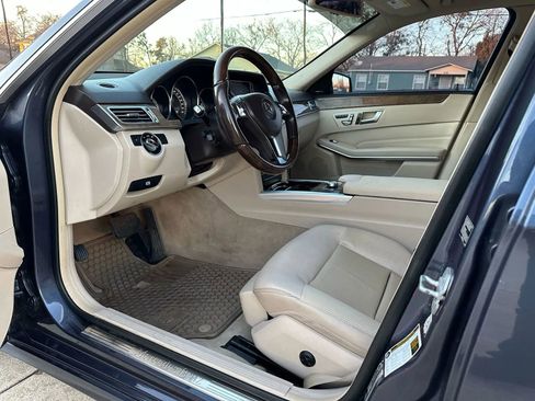 Used 2014 Mercedes-Benz E 350 Sedan w/ Premium 1 Package image 16