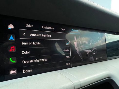 Used 2023 Porsche Taycan 4S w/ Premium Package image 34