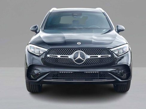 Used 2026 Mercedes-Benz GLC 300 4MATIC image 2