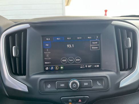 Used 2024 GMC Terrain SLE FWD image 20