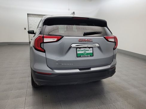 Used 2024 GMC Terrain SLE FWD image 6