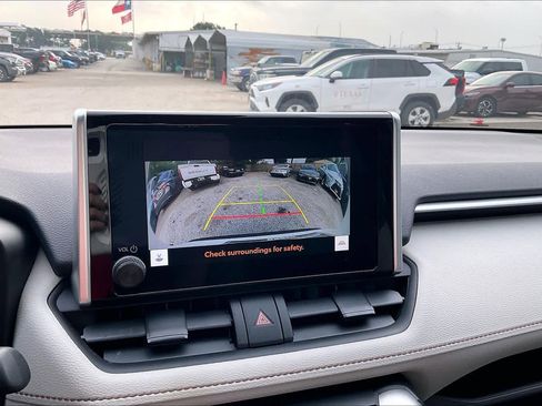 Used 2025 Toyota RAV4 XLE w/ Convenience Package AWD/4WD image 26