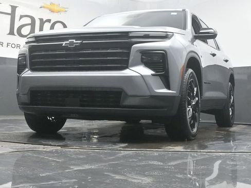 New 2026 Chevrolet Traverse LT w/ Midnight/Sport Edition image 4