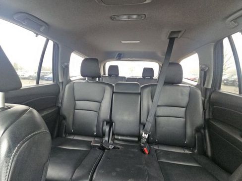 Used 2020 Honda Pilot Touring image 8