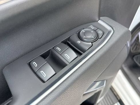 Used 2025 Chevrolet Silverado 2500 LT w/ Convenience Package AWD/4WD image 13