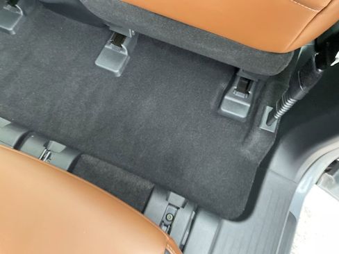 Used 2025 Nissan Pathfinder Platinum w/ Cargo Package image 40