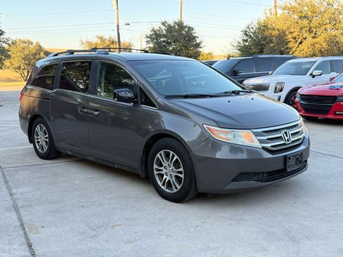 Used 2013 Honda Odyssey EX-L image 2