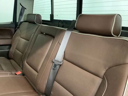 Used 2016 Chevrolet Silverado 2500 High Country w/ Duramax Plus Package image 8